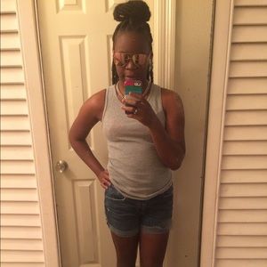 Meet your Posher, Arielle